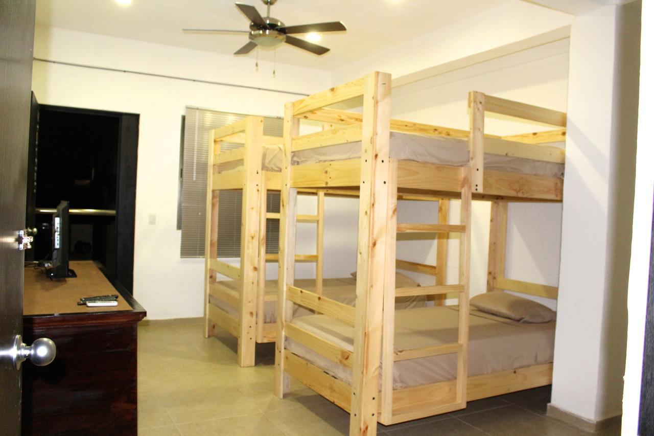 The Mermaid Hostel Beach (Adults Only) Cancún Exterior foto